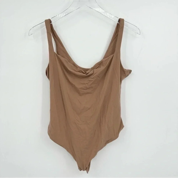 SKIMS FITS EVERYBODY SQUARE NECK BODYSUIT B1064 - Picture 5 of 7